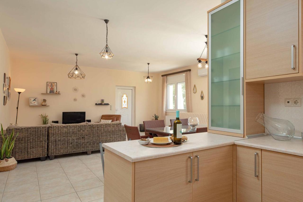 Villa Melenia For Family Holidays By The Beach Agia Pelagia  Exterior photo