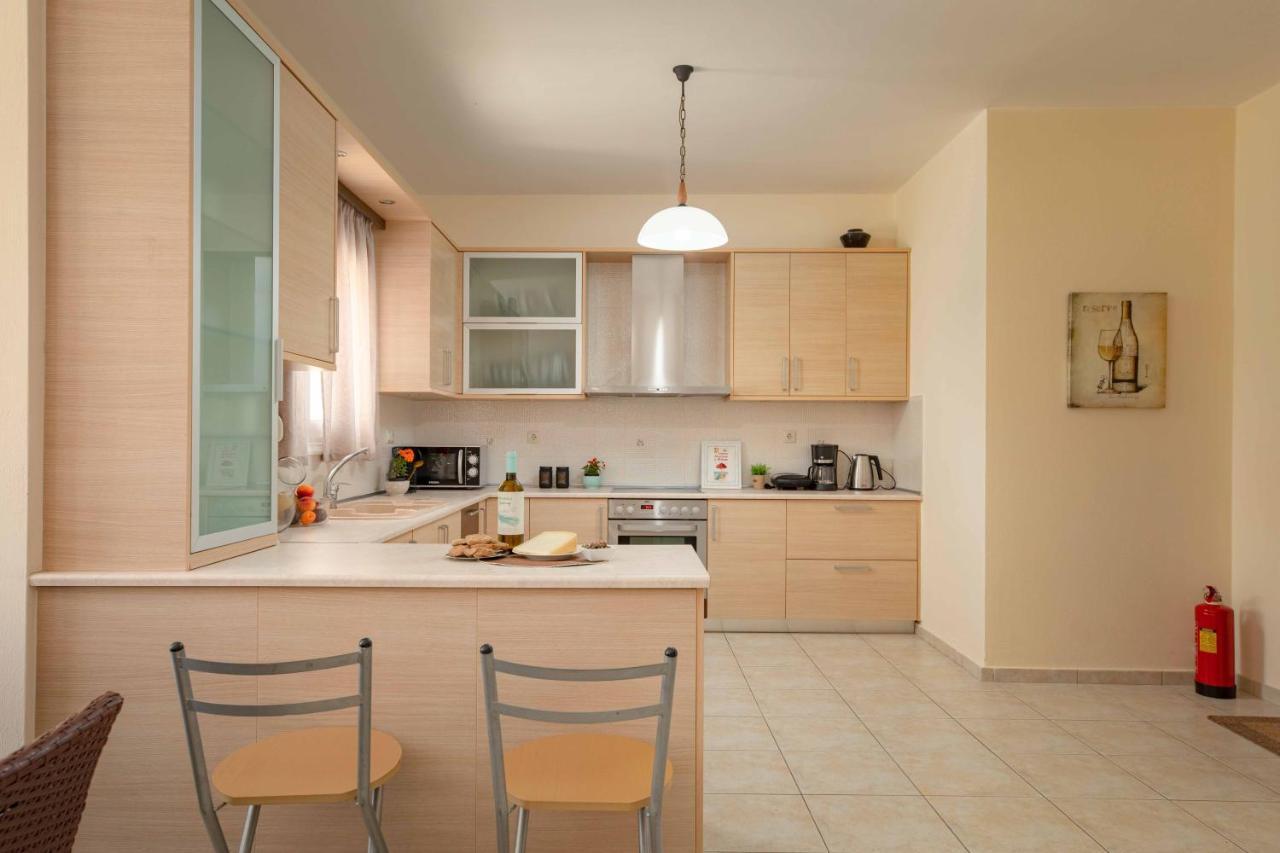 Villa Melenia For Family Holidays By The Beach Agia Pelagia  Exterior photo